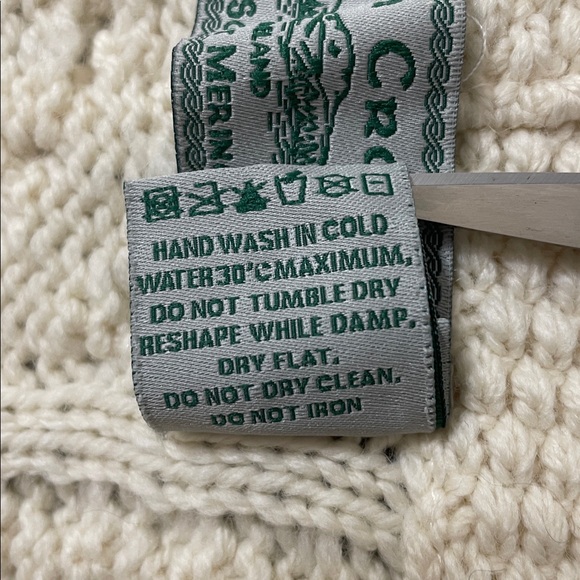 Aran Super Soft Open Aran Cardigan size Medium - Picture 6 of 9